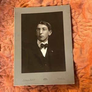 Norman Photo Company Detailed Antique Photograph of Man in spectacles